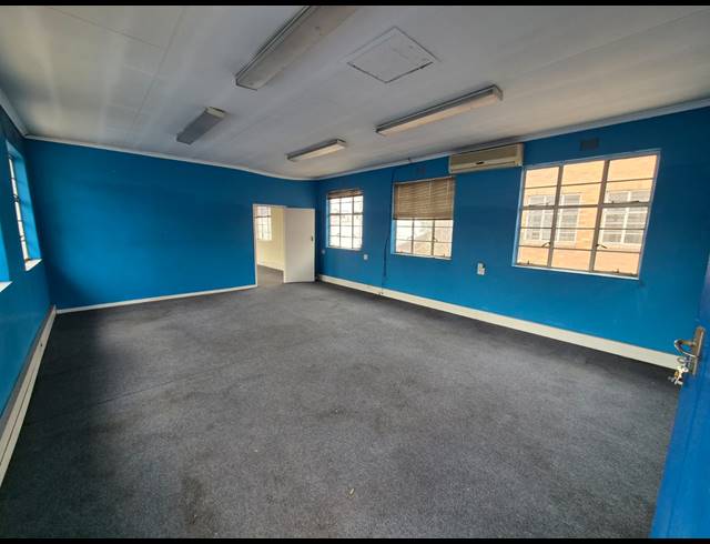 170M² WAREHOUSE TO LET IN WADEVILLE